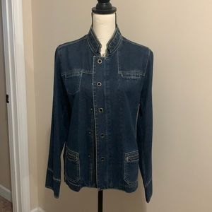 I.e. denim jacket zip & large snap front